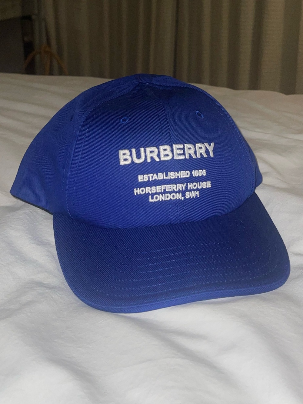 Burberry embroidered Horseferry Motif Baseball Cap